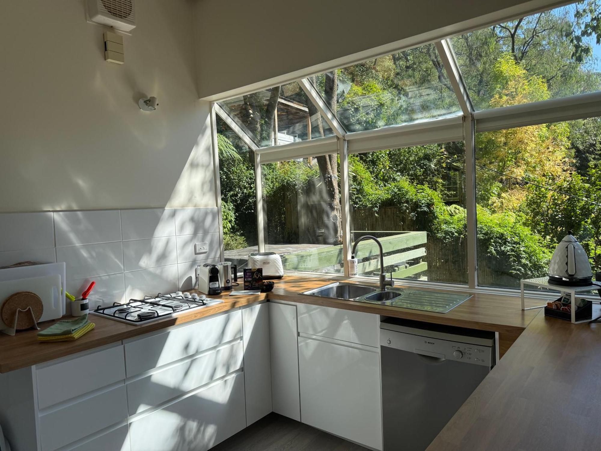 Sassafras Treehouse Private Home In The Dandenong Ranges, Victoria Экстерьер фото
