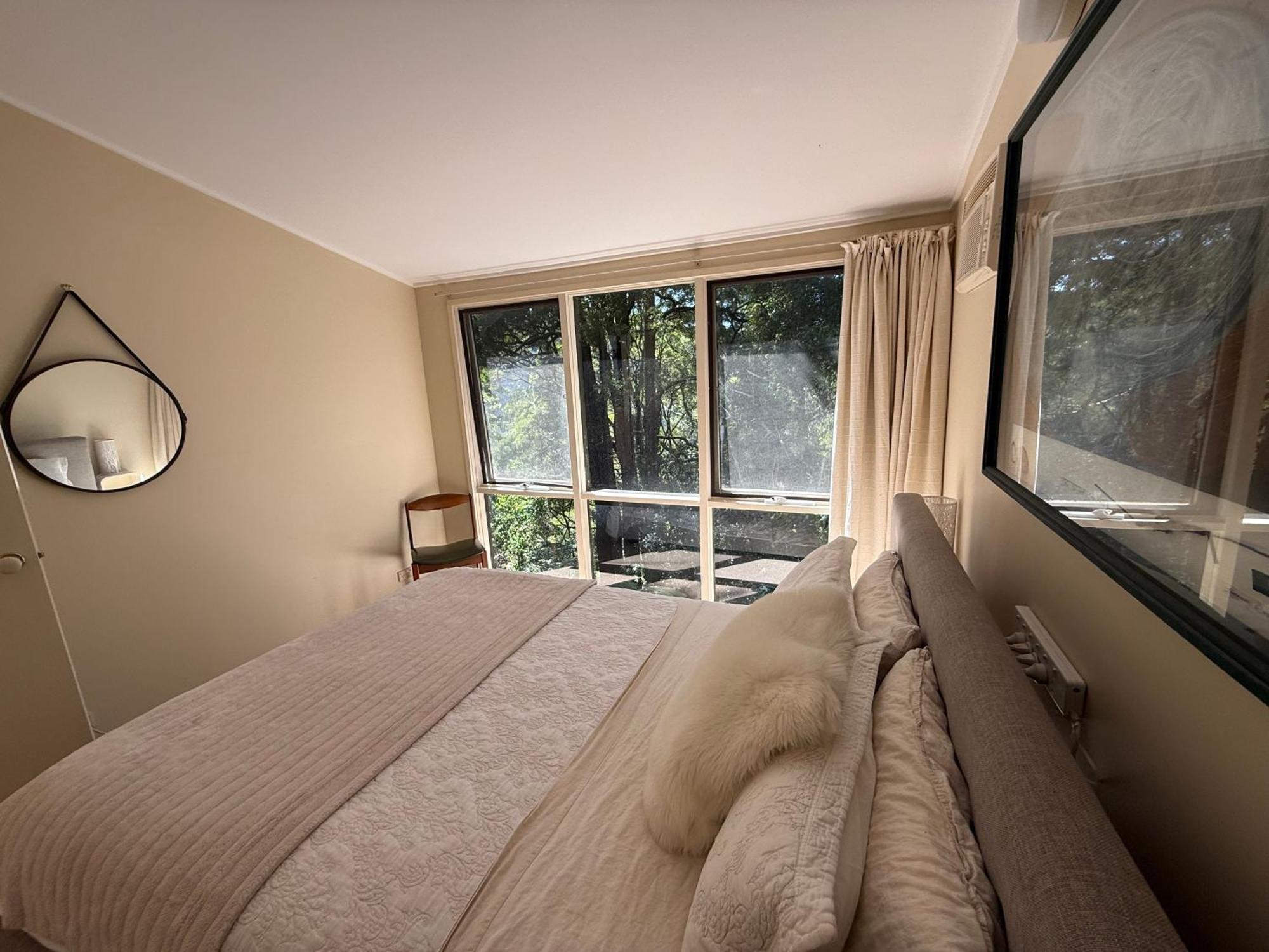 Sassafras Treehouse Private Home In The Dandenong Ranges, Victoria Экстерьер фото